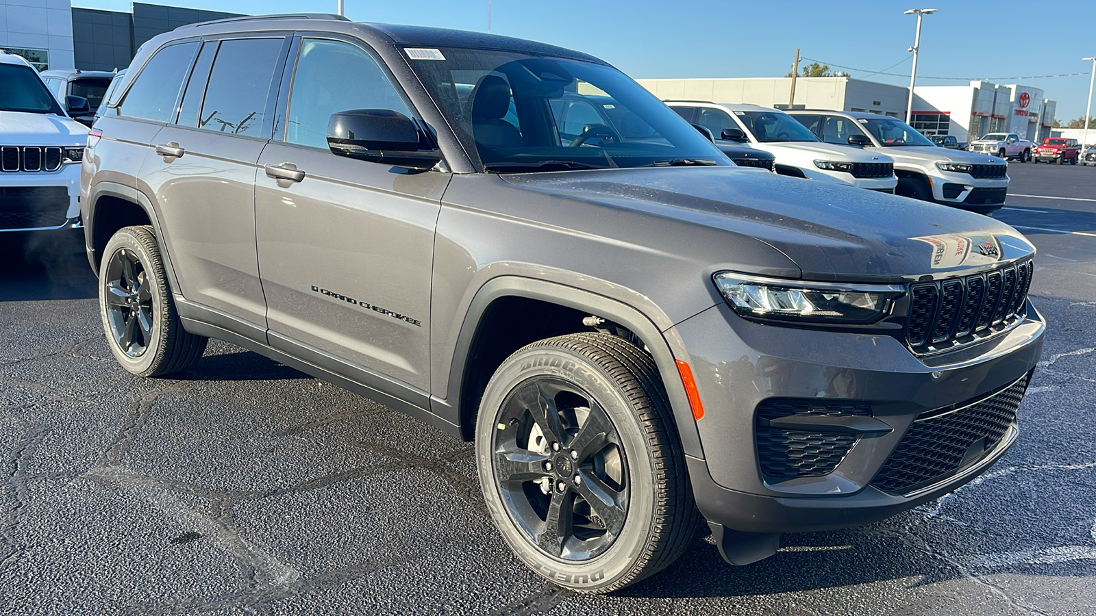 2025 Jeep Grand Cherokee Altitude 2