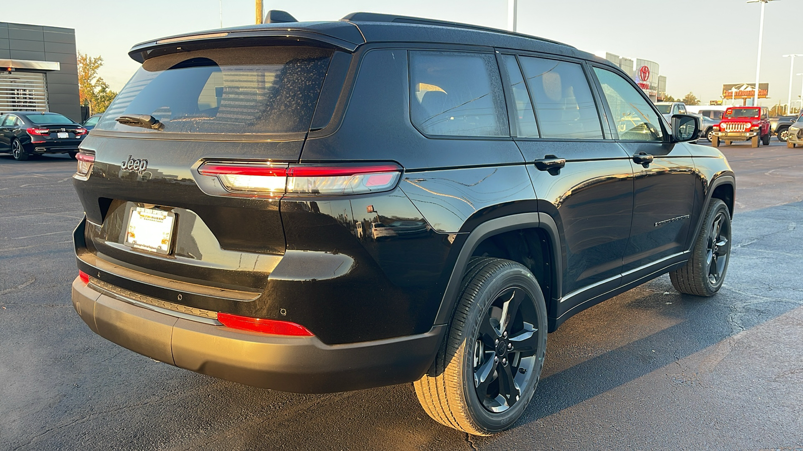 2025 Jeep Grand Cherokee L Altitude X 8