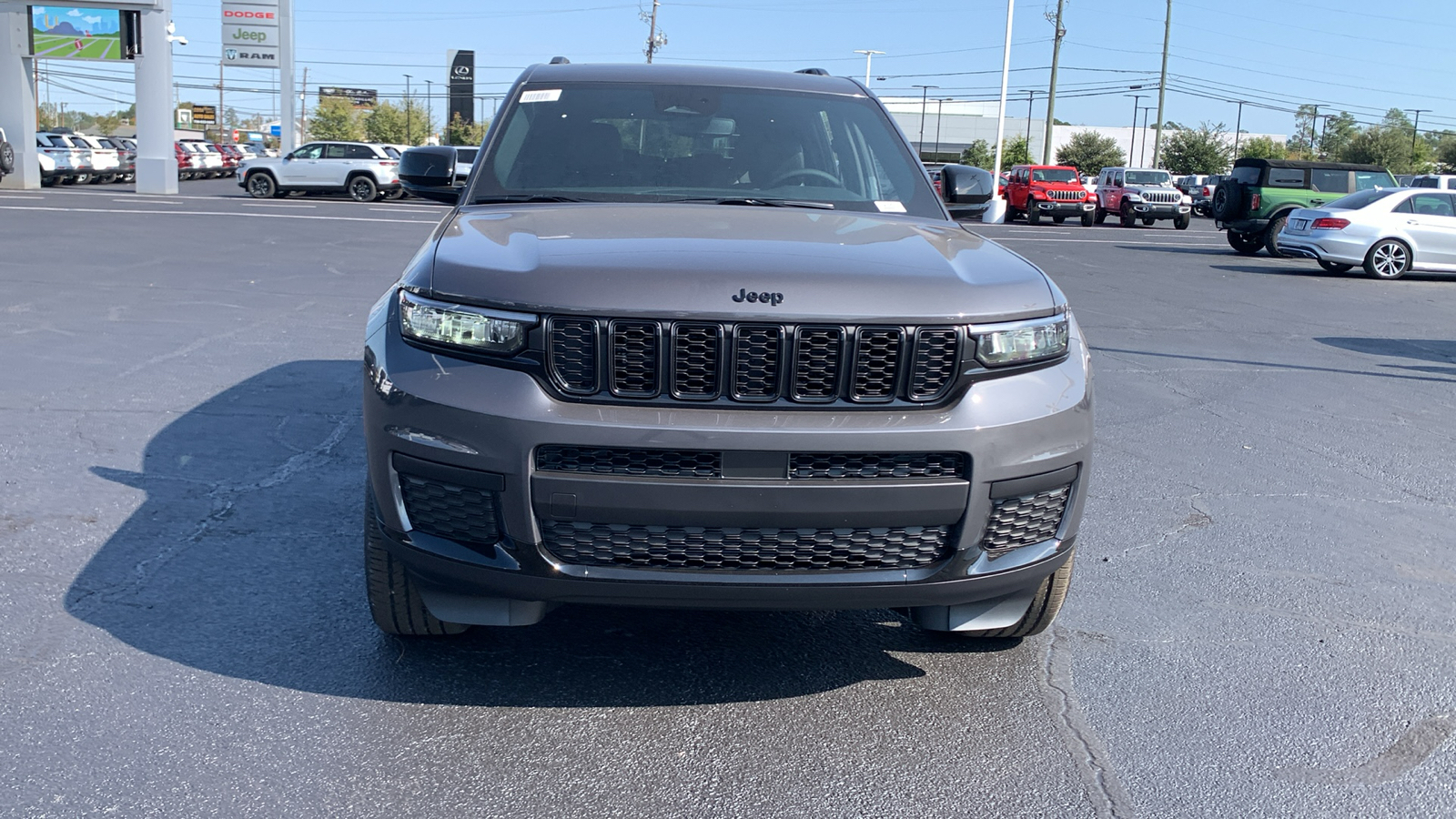 2025 Jeep Grand Cherokee L Altitude X 3