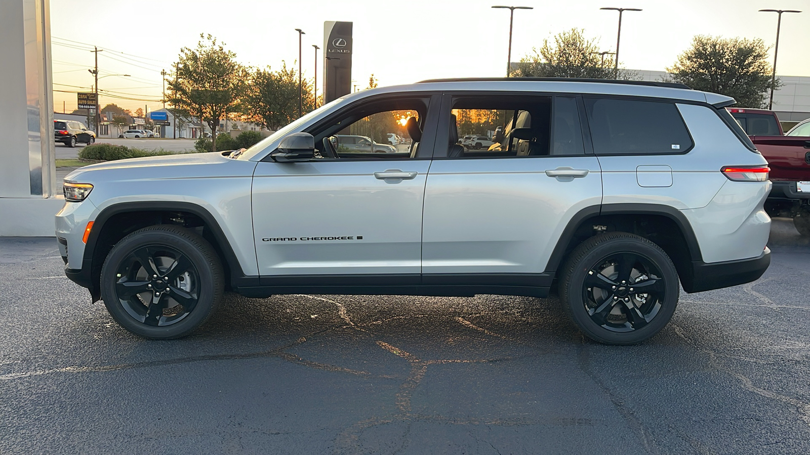 2025 Jeep Grand Cherokee L Altitude X 5