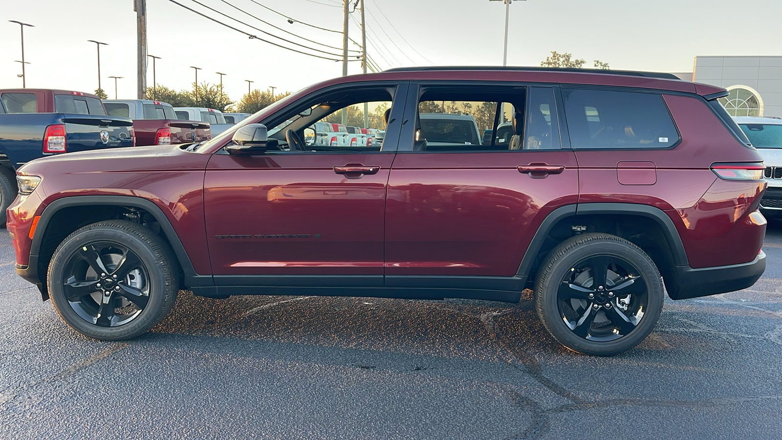 2025 Jeep Grand Cherokee L Altitude X 5