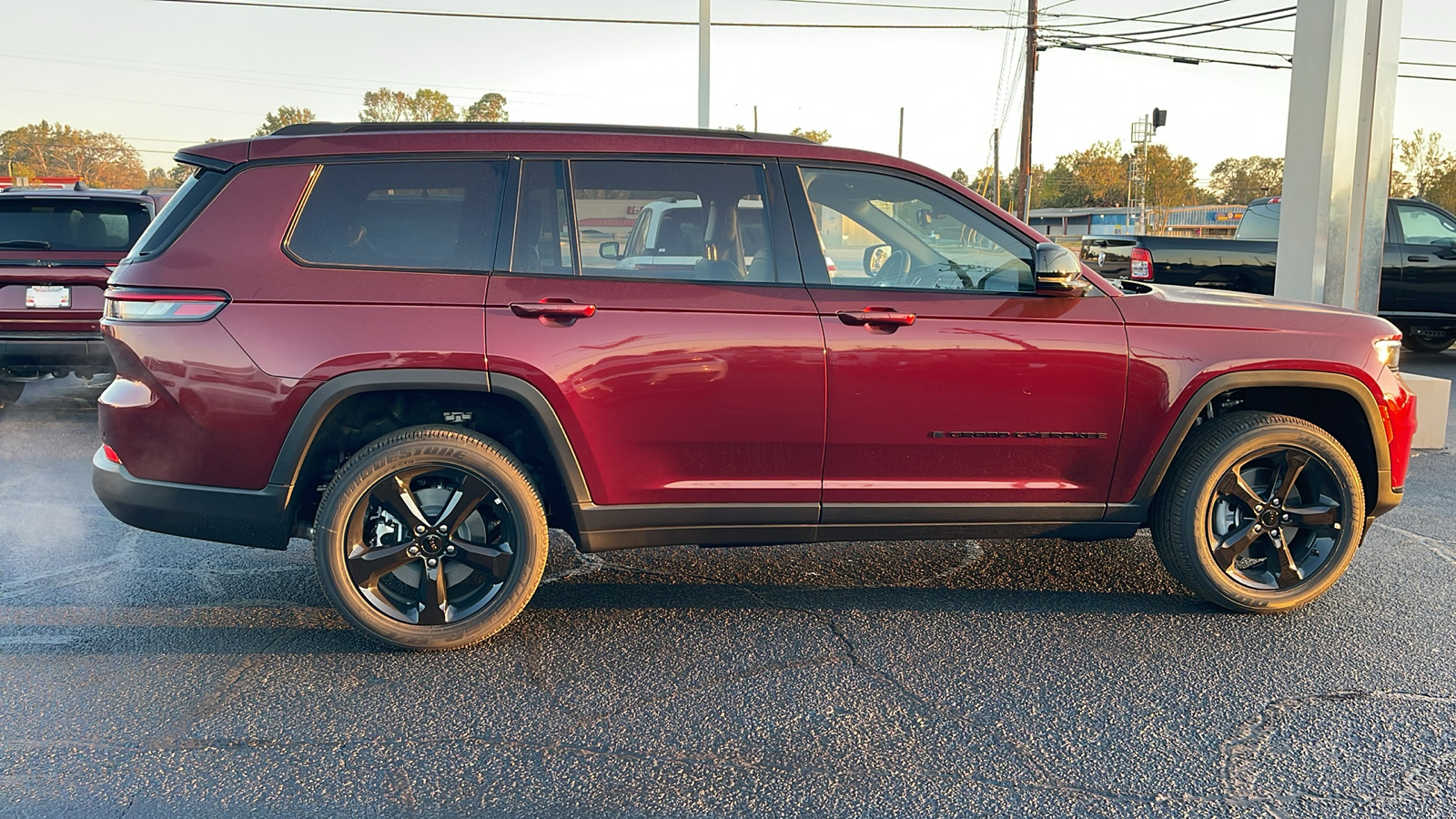 2025 Jeep Grand Cherokee L Altitude X 9