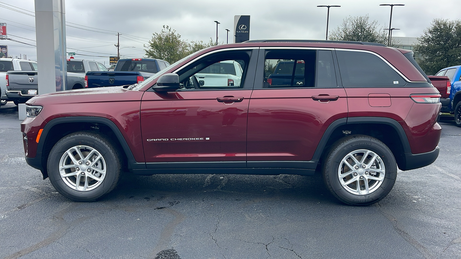 2025 Jeep Grand Cherokee Laredo 5