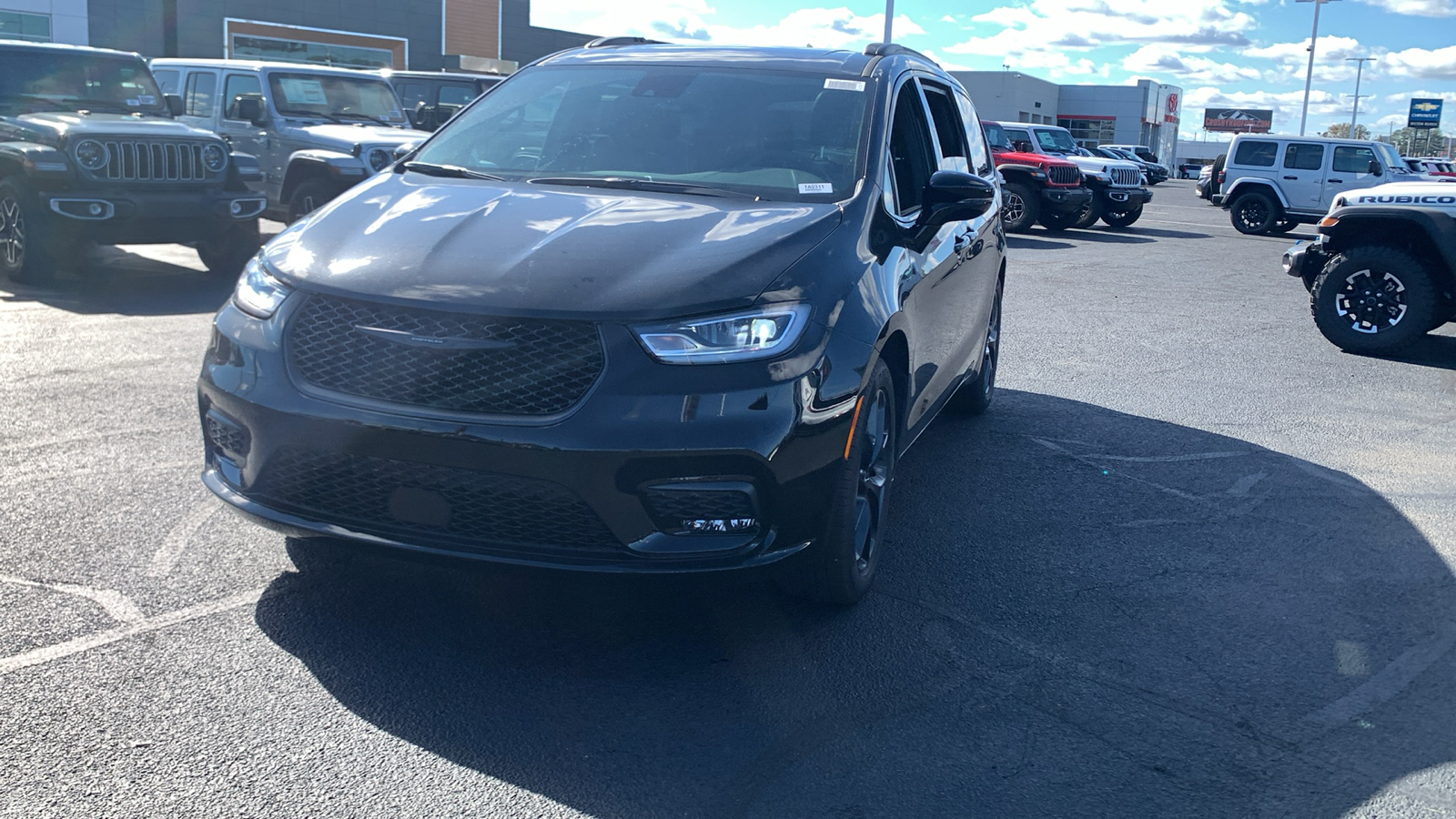 2025 Chrysler Pacifica Limited 4