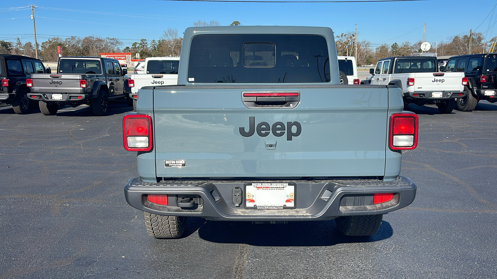 2025 Jeep Gladiator Nighthawk 7