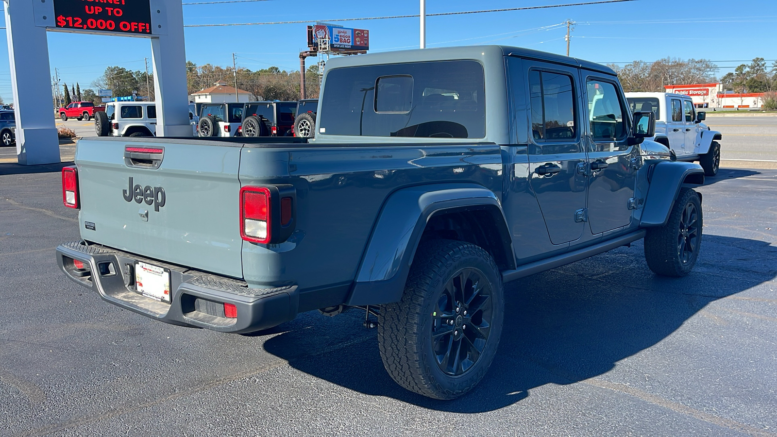 2025 Jeep Gladiator Nighthawk 8