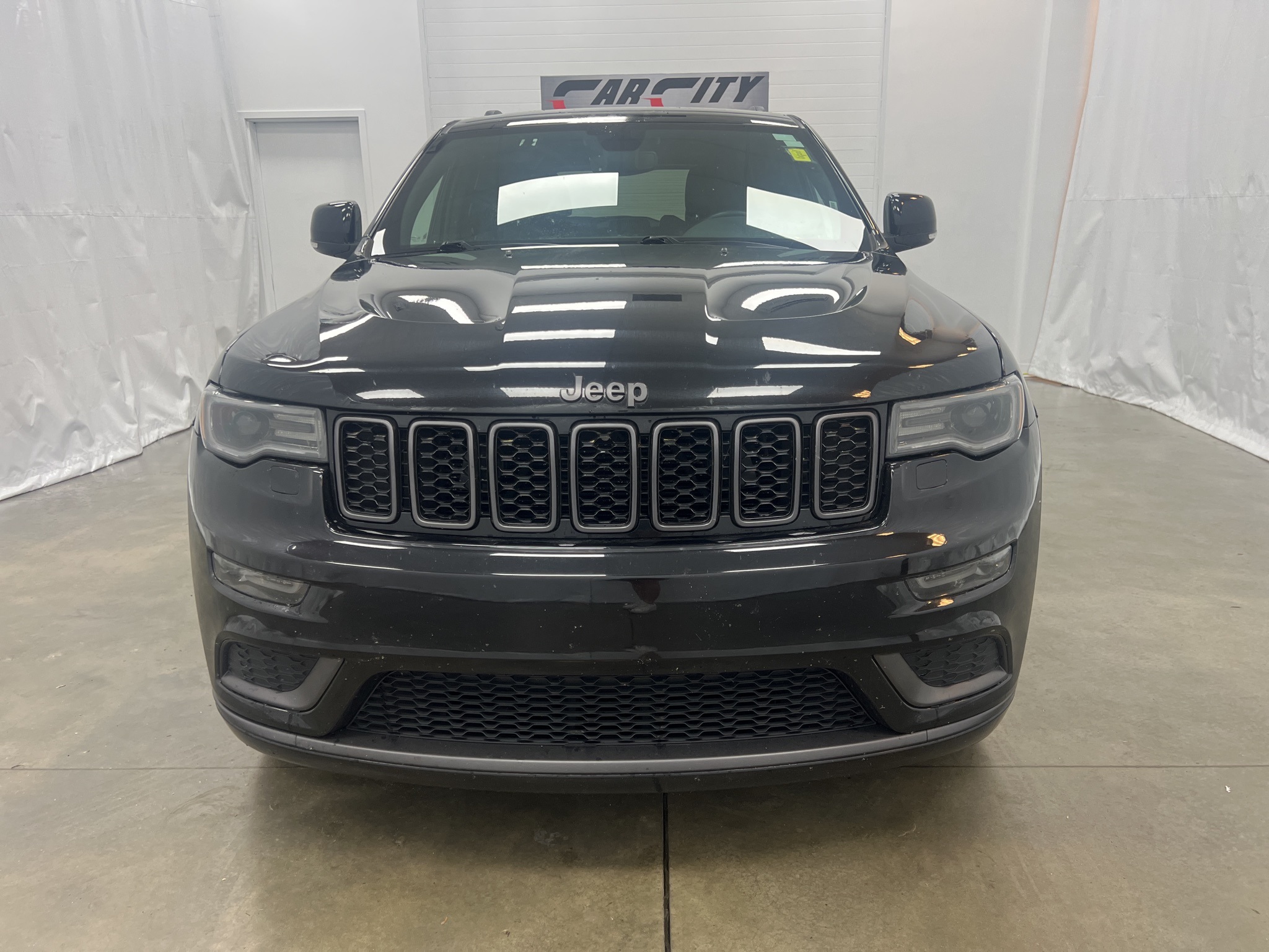 2019 Jeep Grand Cherokee Limited X 2