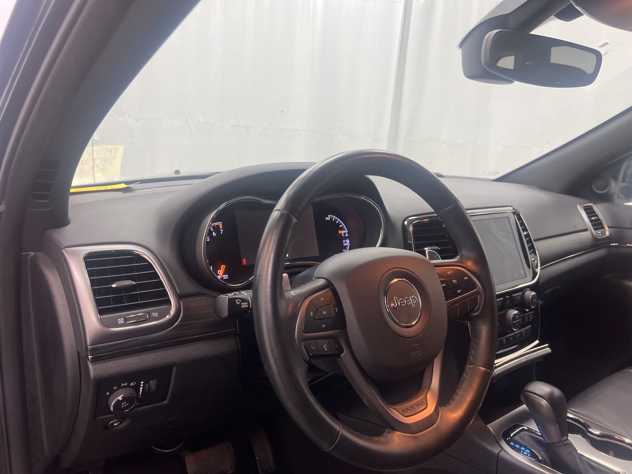 2019 Jeep Grand Cherokee Limited X 8