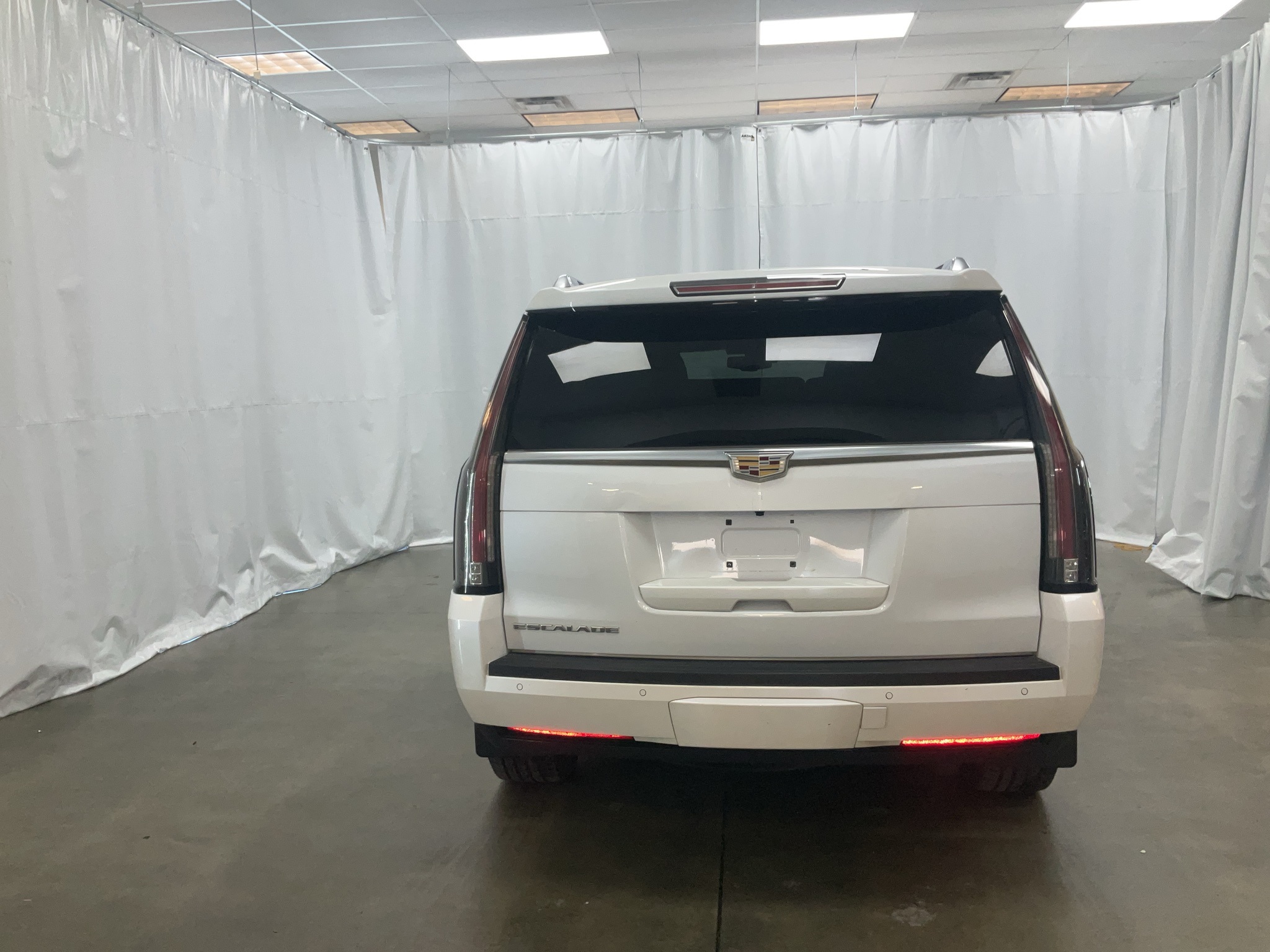2016 Cadillac Escalade Luxury 5
