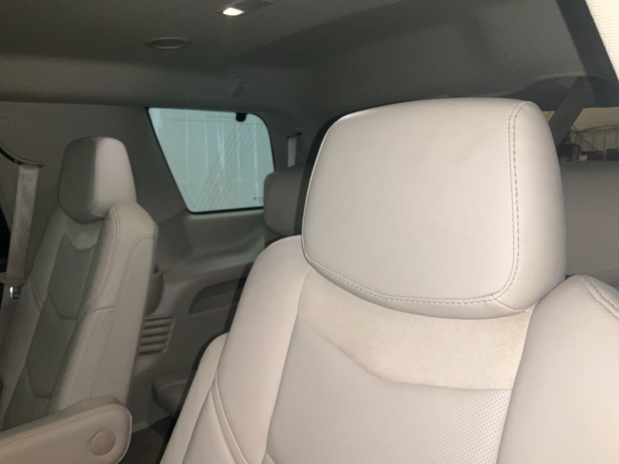2016 Cadillac Escalade Luxury 10