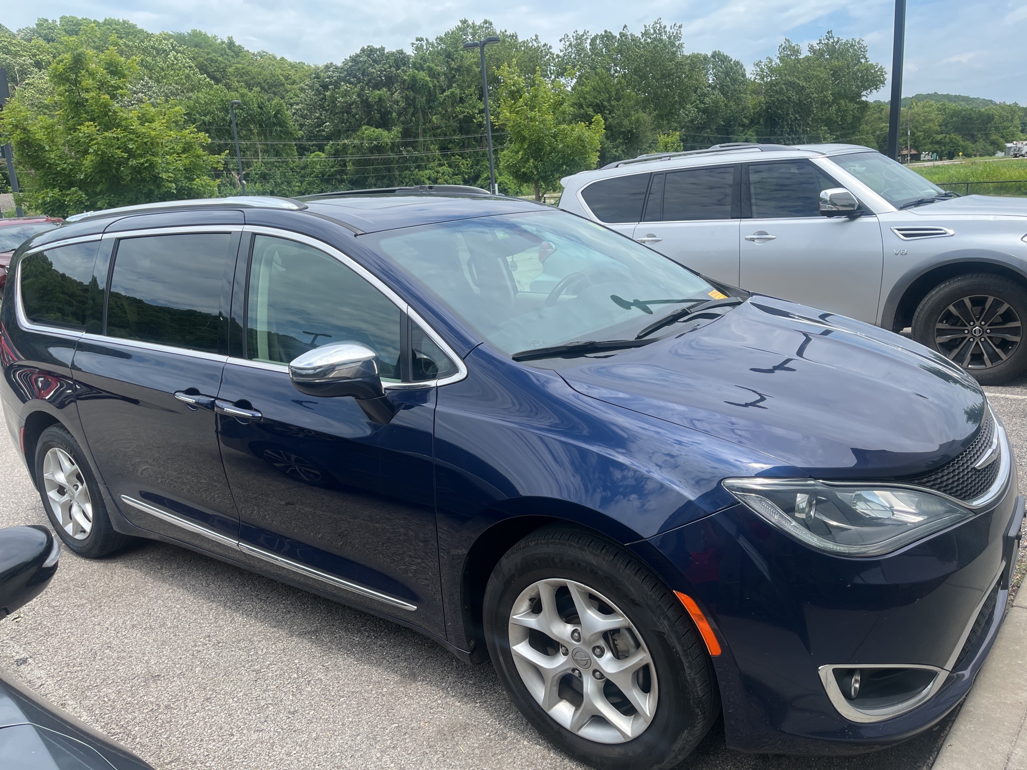 2020 Chrysler Pacifica Limited 3