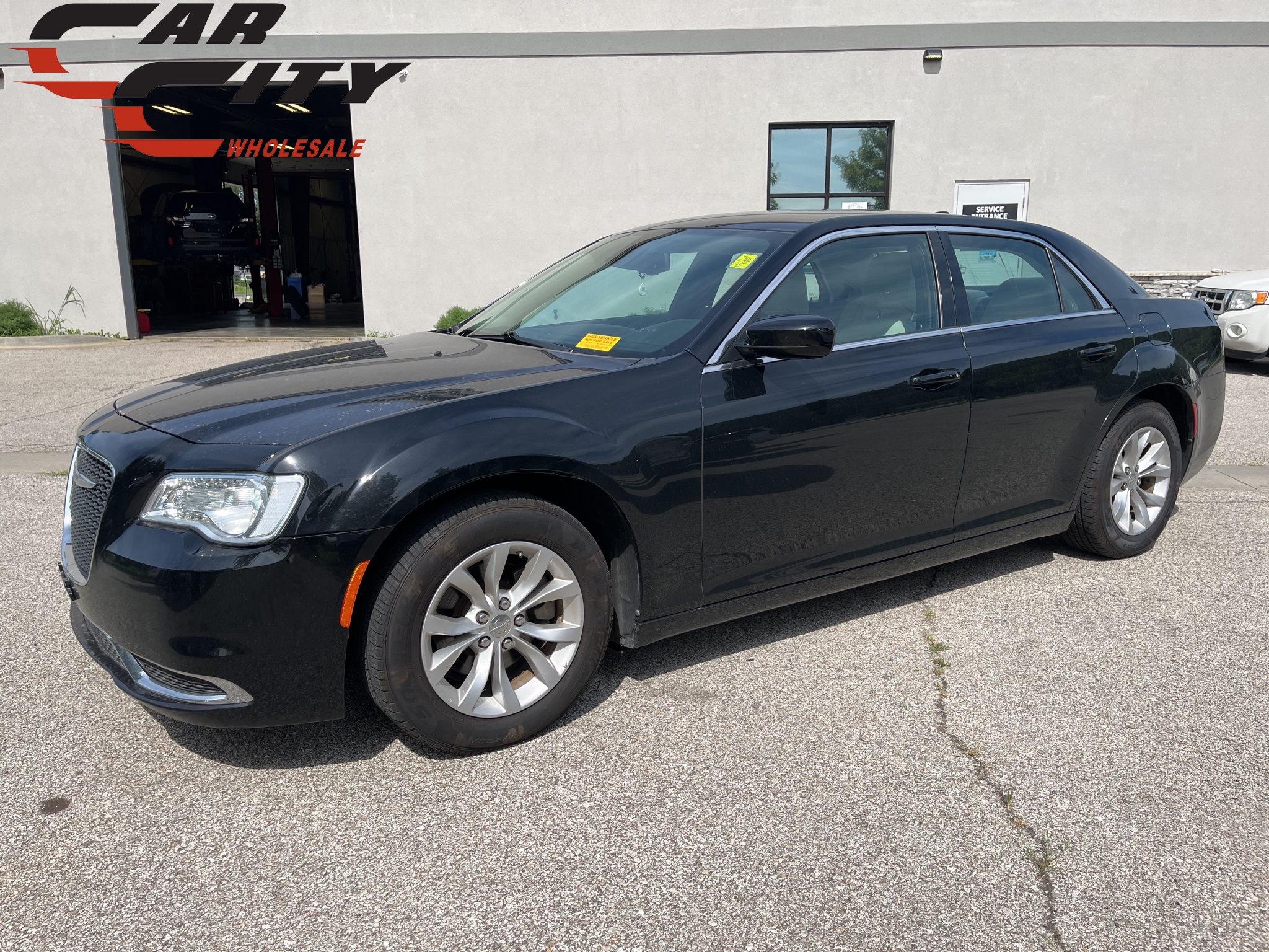 2022 Chrysler 300 Touring 1