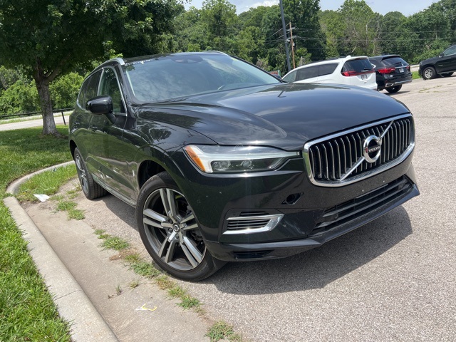 2021 Volvo XC60 Recharge Plug-In Hybrid T8 Inscription Expression 3