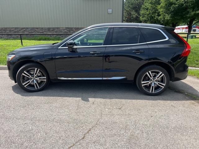 2021 Volvo XC60 Recharge Plug-In Hybrid T8 Inscription Expression 8