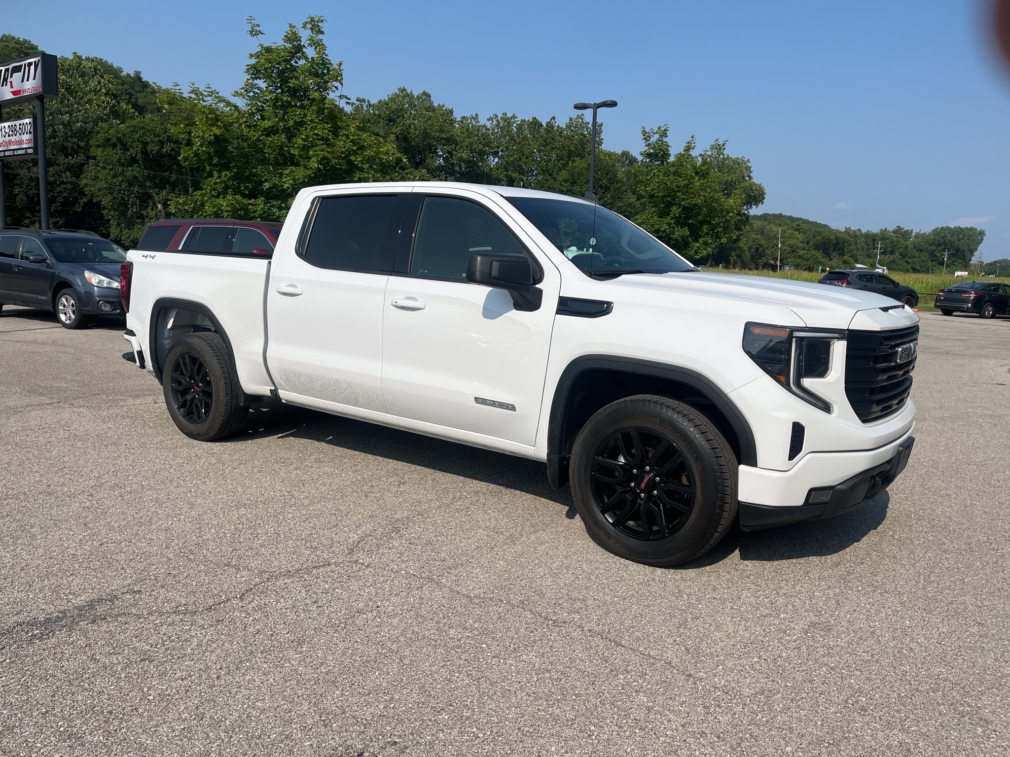 2022 GMC Sierra 1500 Elevation 3