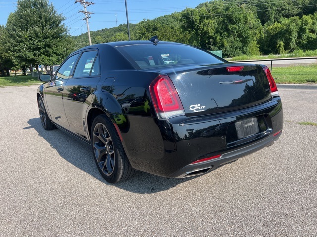 2021 Chrysler 300 S 8