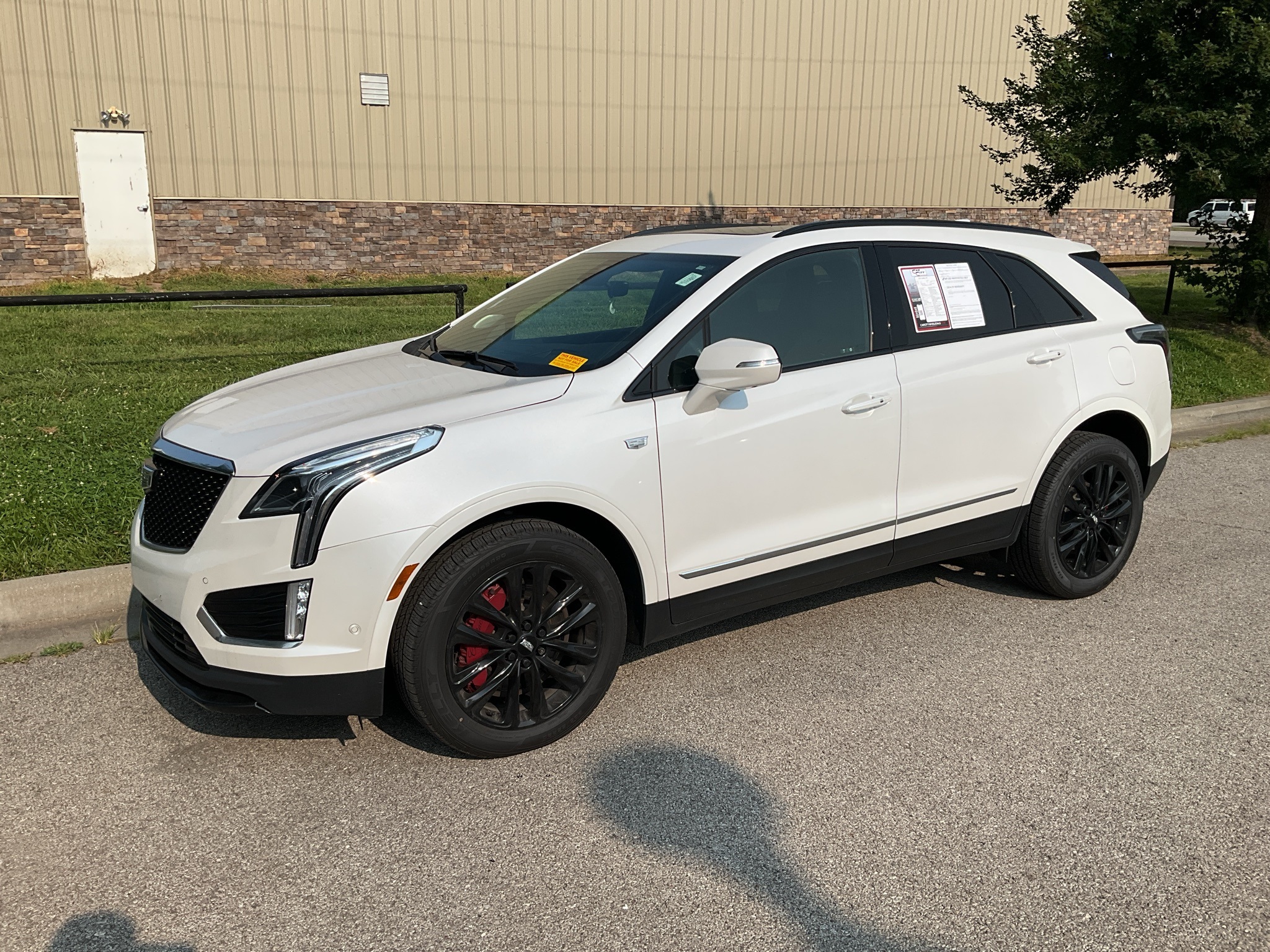 2023 Cadillac XT5 Sport 4