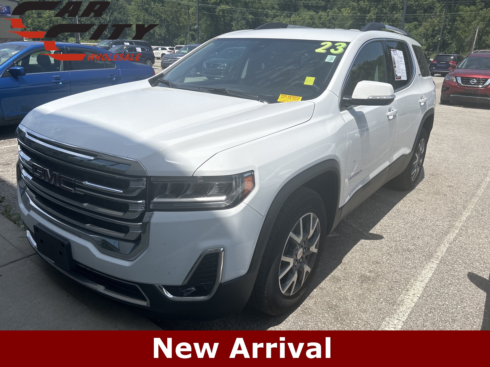 2023 GMC Acadia SLT 1