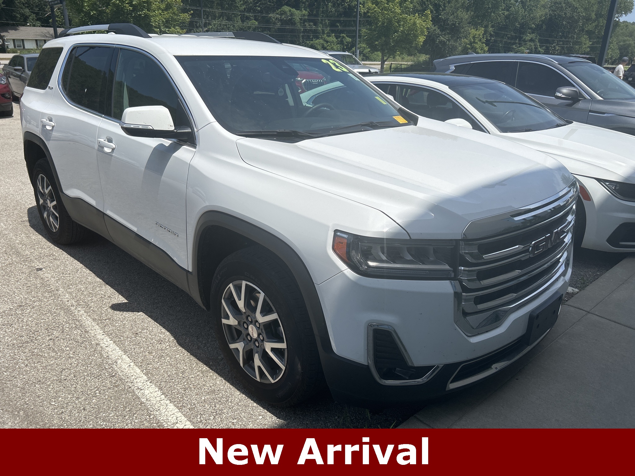 2023 GMC Acadia SLT 3