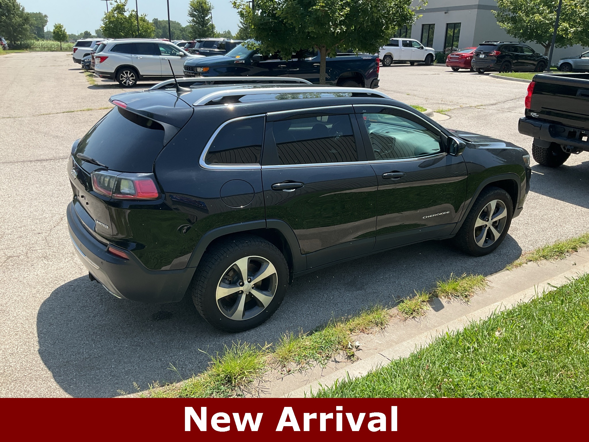 2020 Jeep Cherokee Limited 3