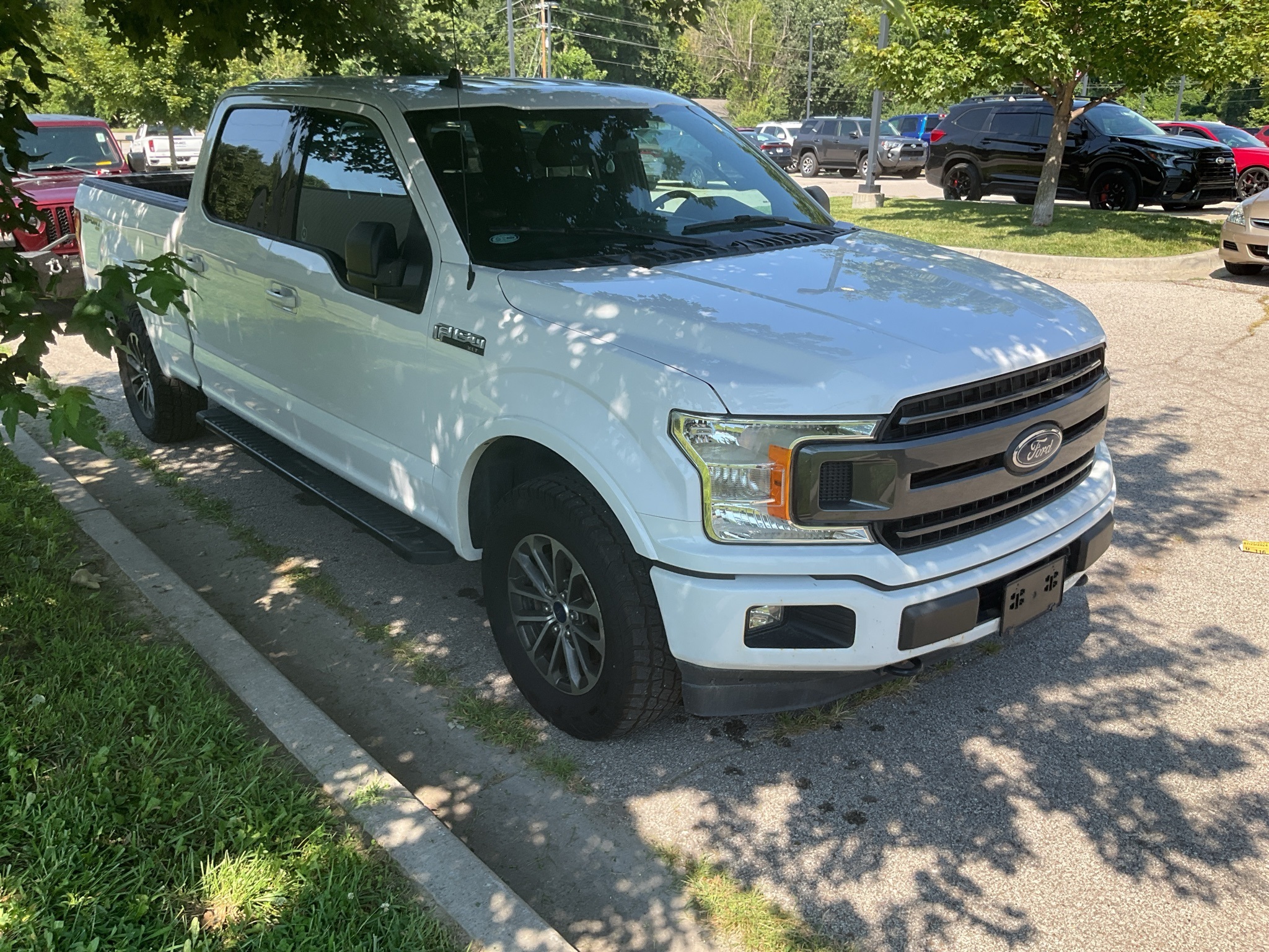 2019 Ford F-150 XLT 2