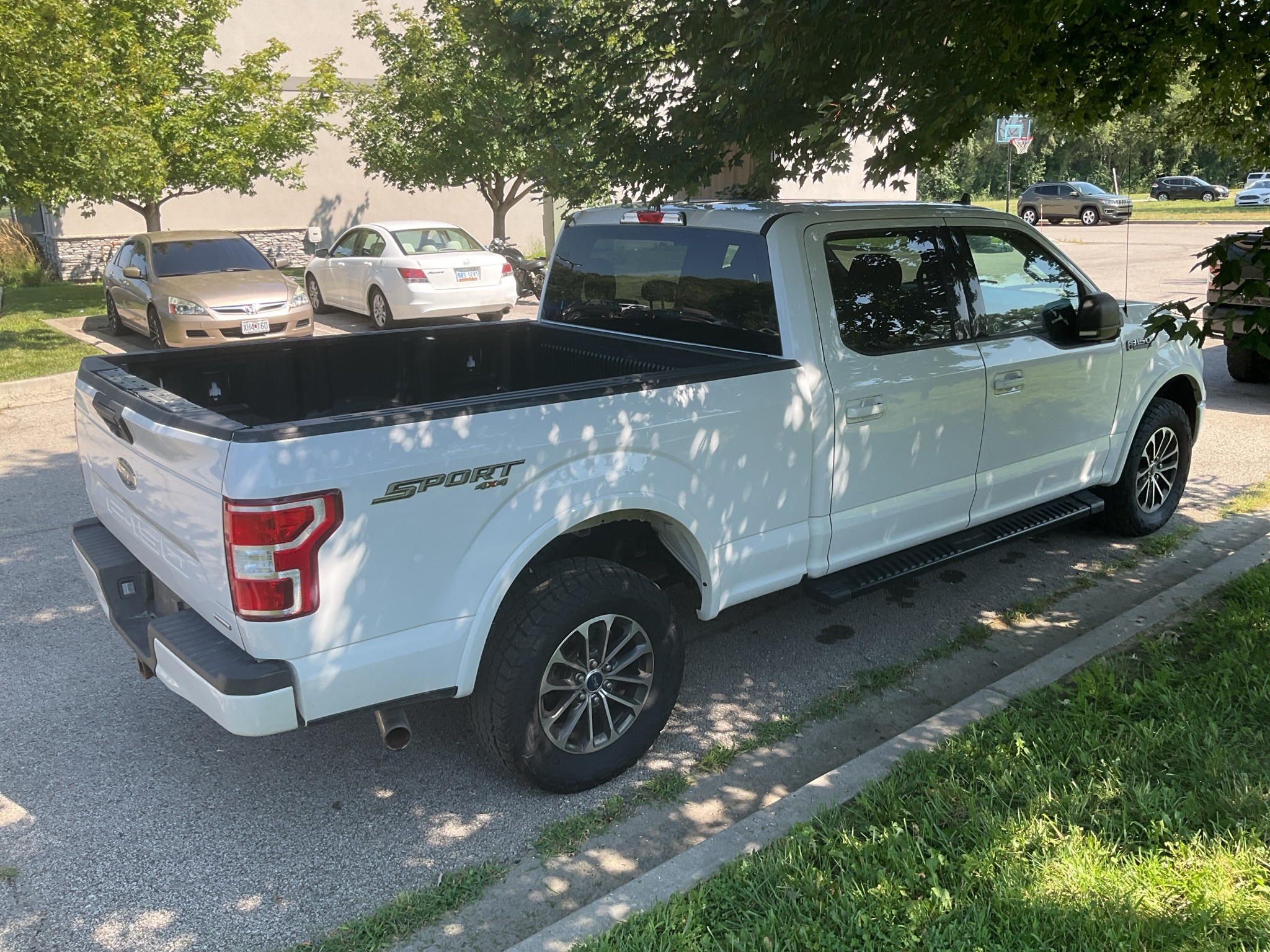 2019 Ford F-150 XLT 3