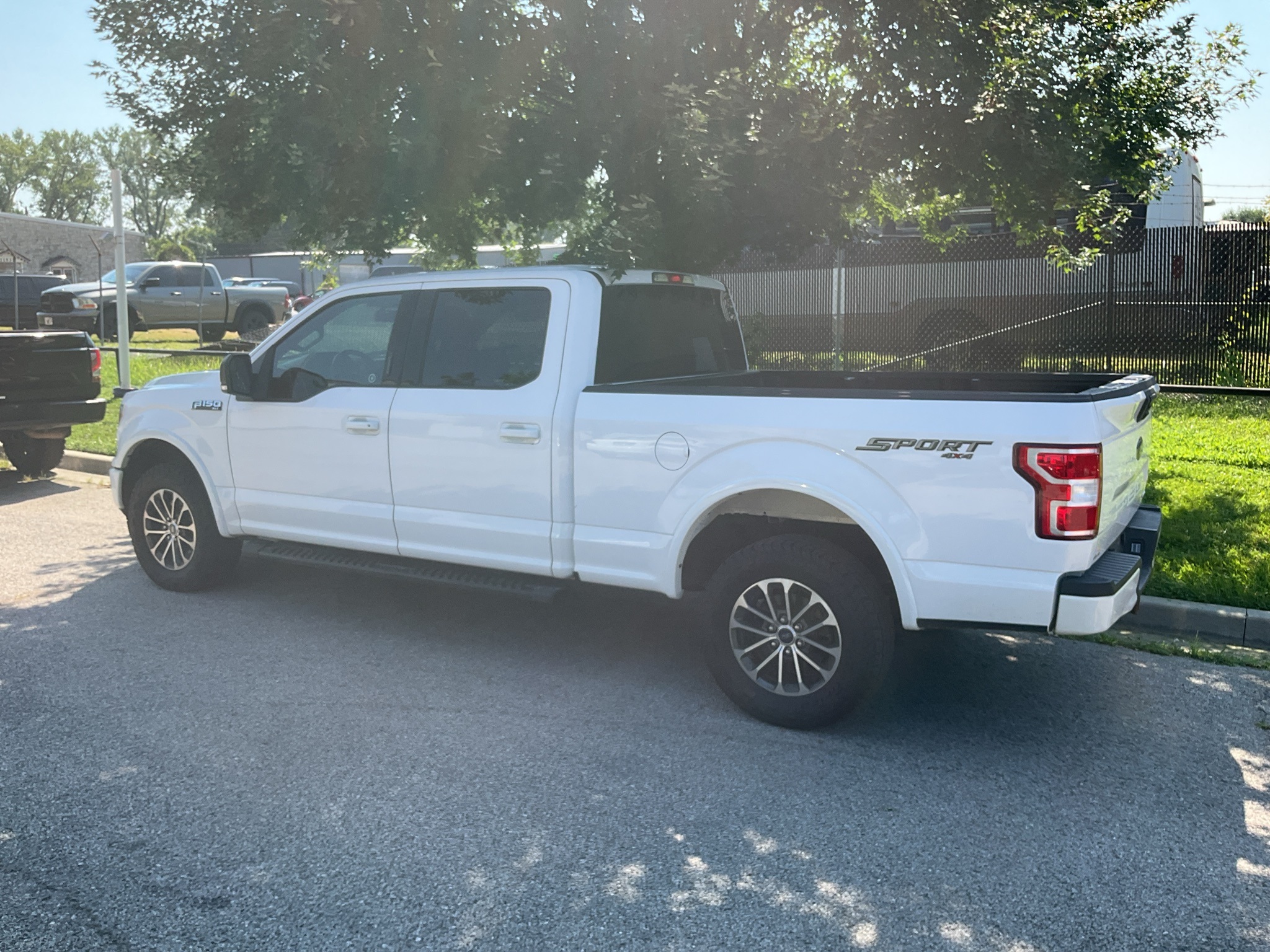 2019 Ford F-150 XLT 4