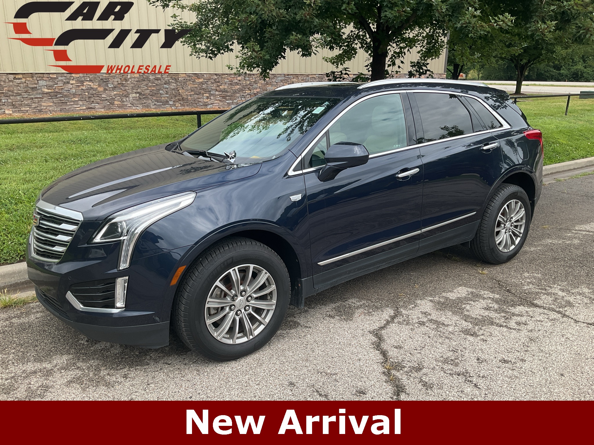 2017 Cadillac XT5 Luxury 1