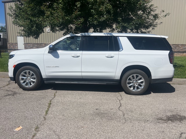 2023 Chevrolet Suburban Premier 7