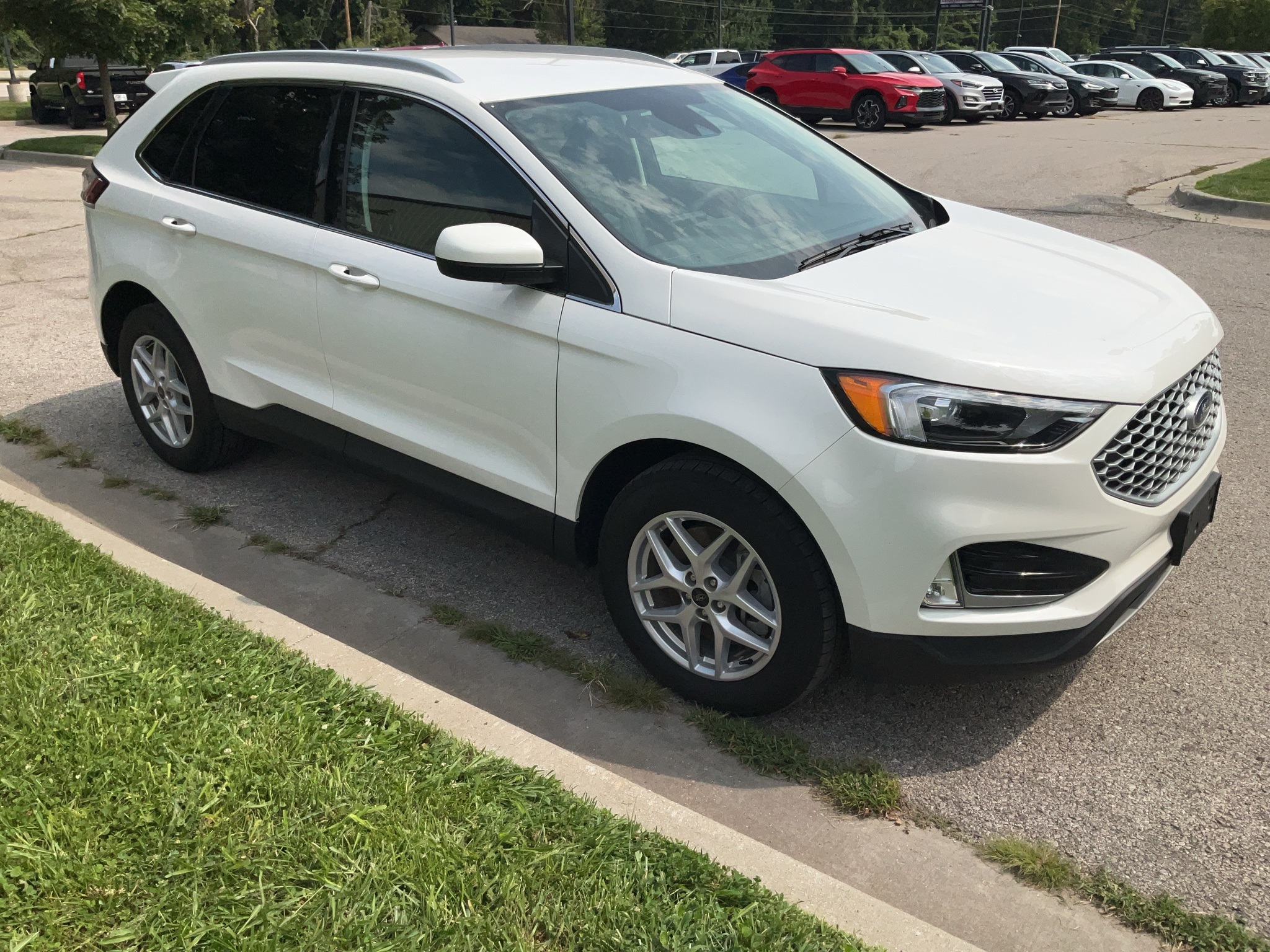 2023 Ford Edge SEL 3