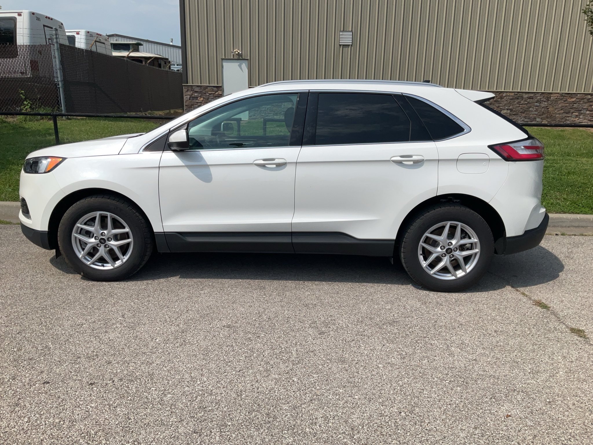 2023 Ford Edge SEL 7