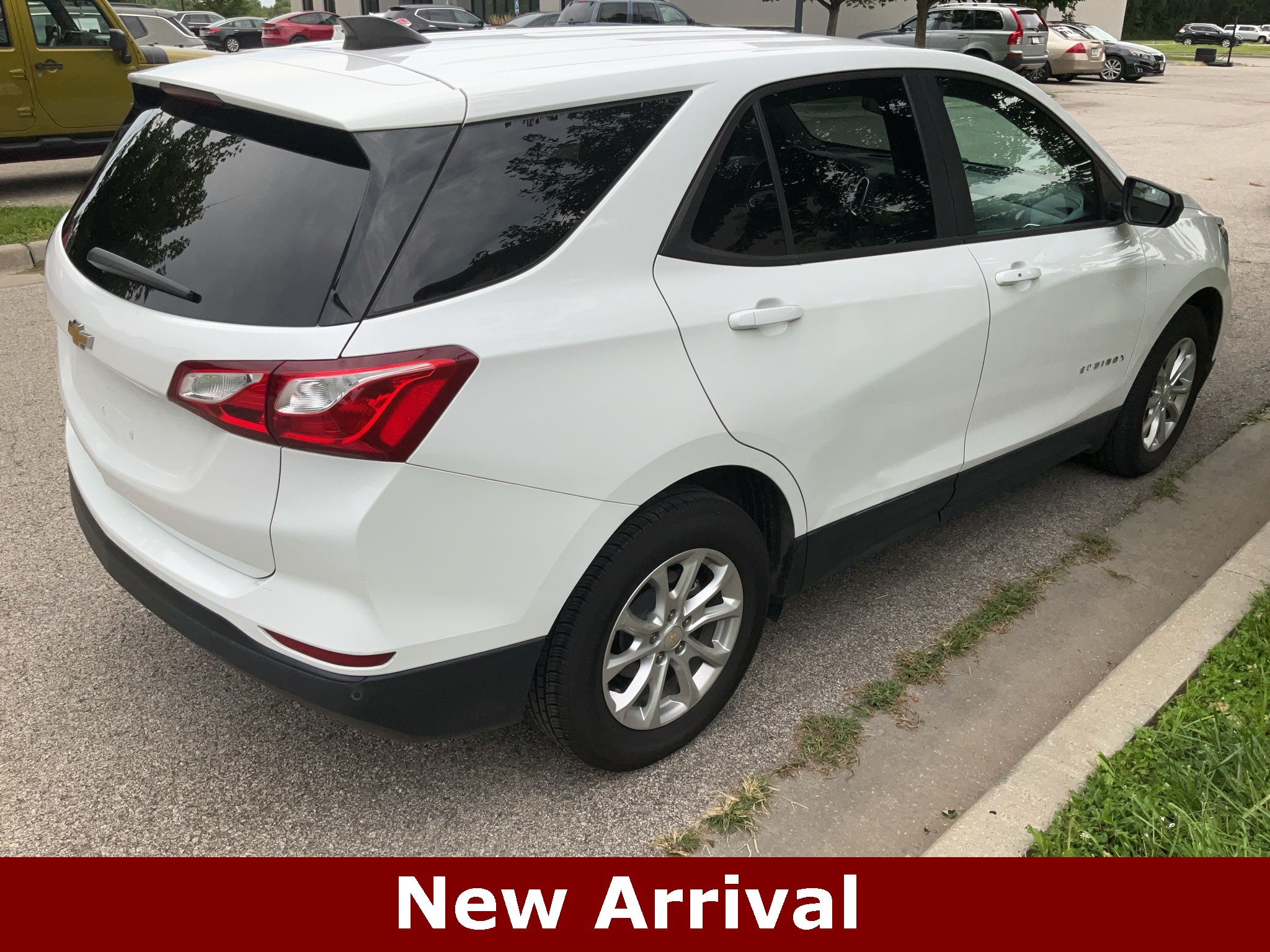 2020 Chevrolet Equinox LS 4