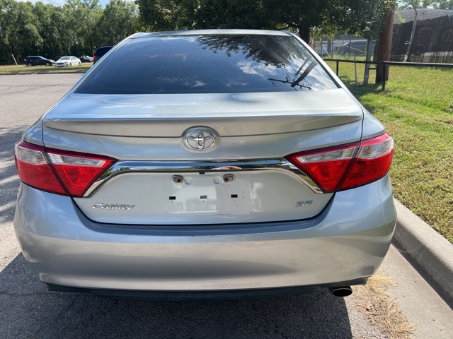 2016 Toyota Camry SE 5