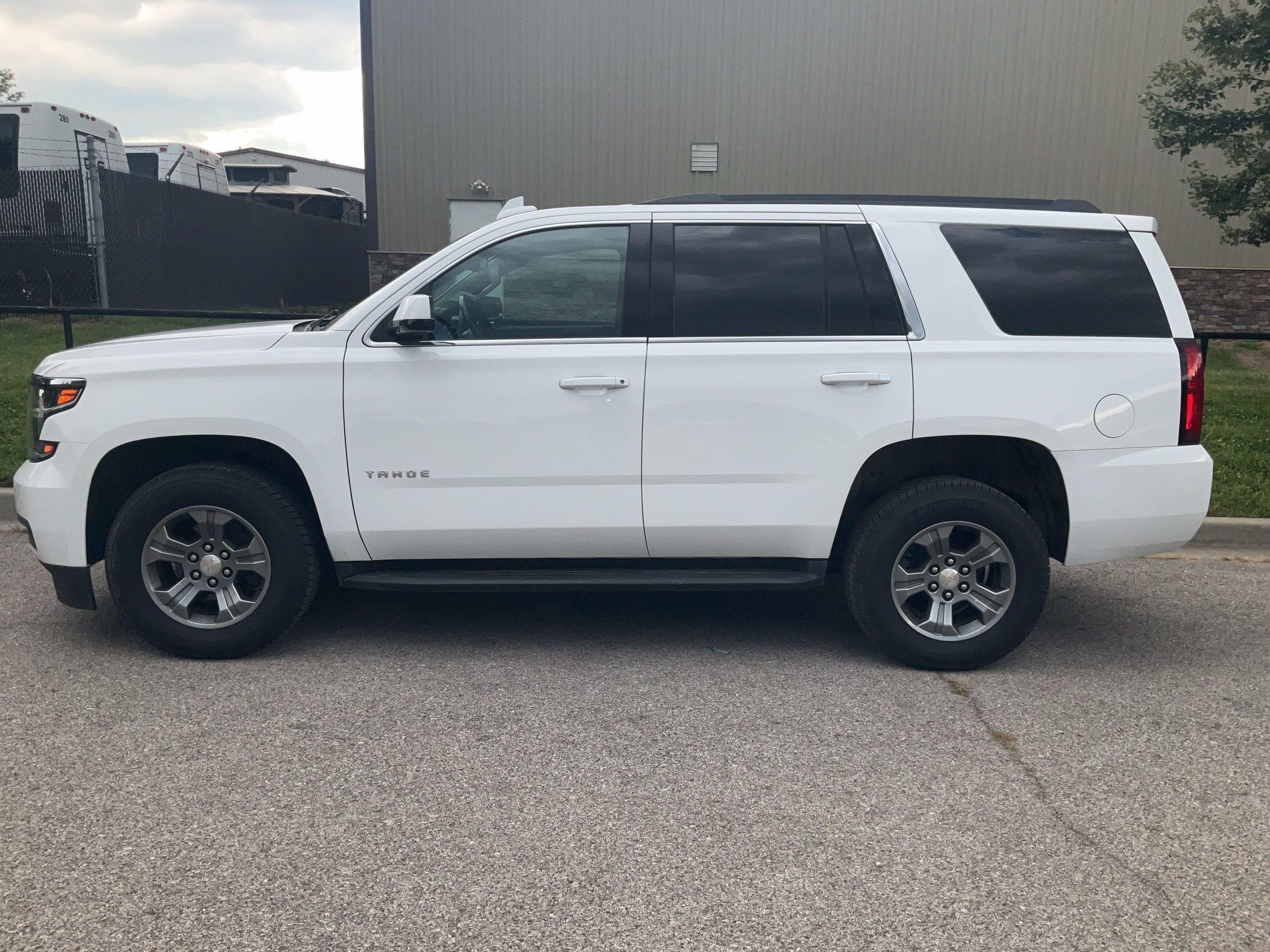 2020 Chevrolet Tahoe LS 7