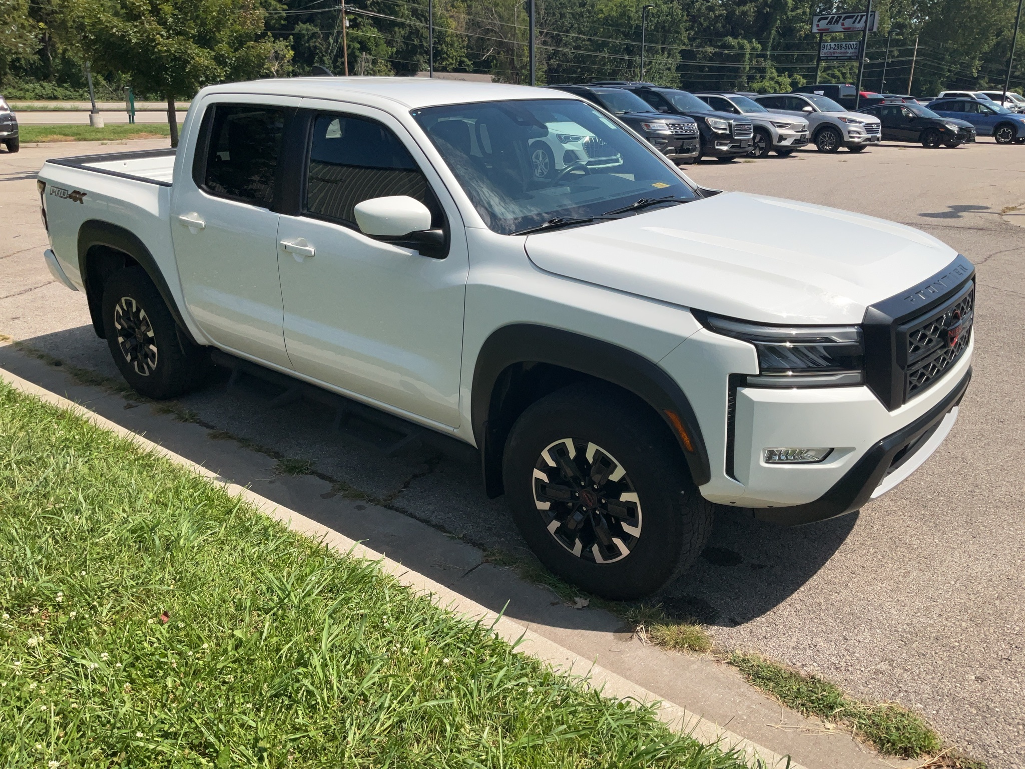 2022 Nissan Frontier PRO-4X 3