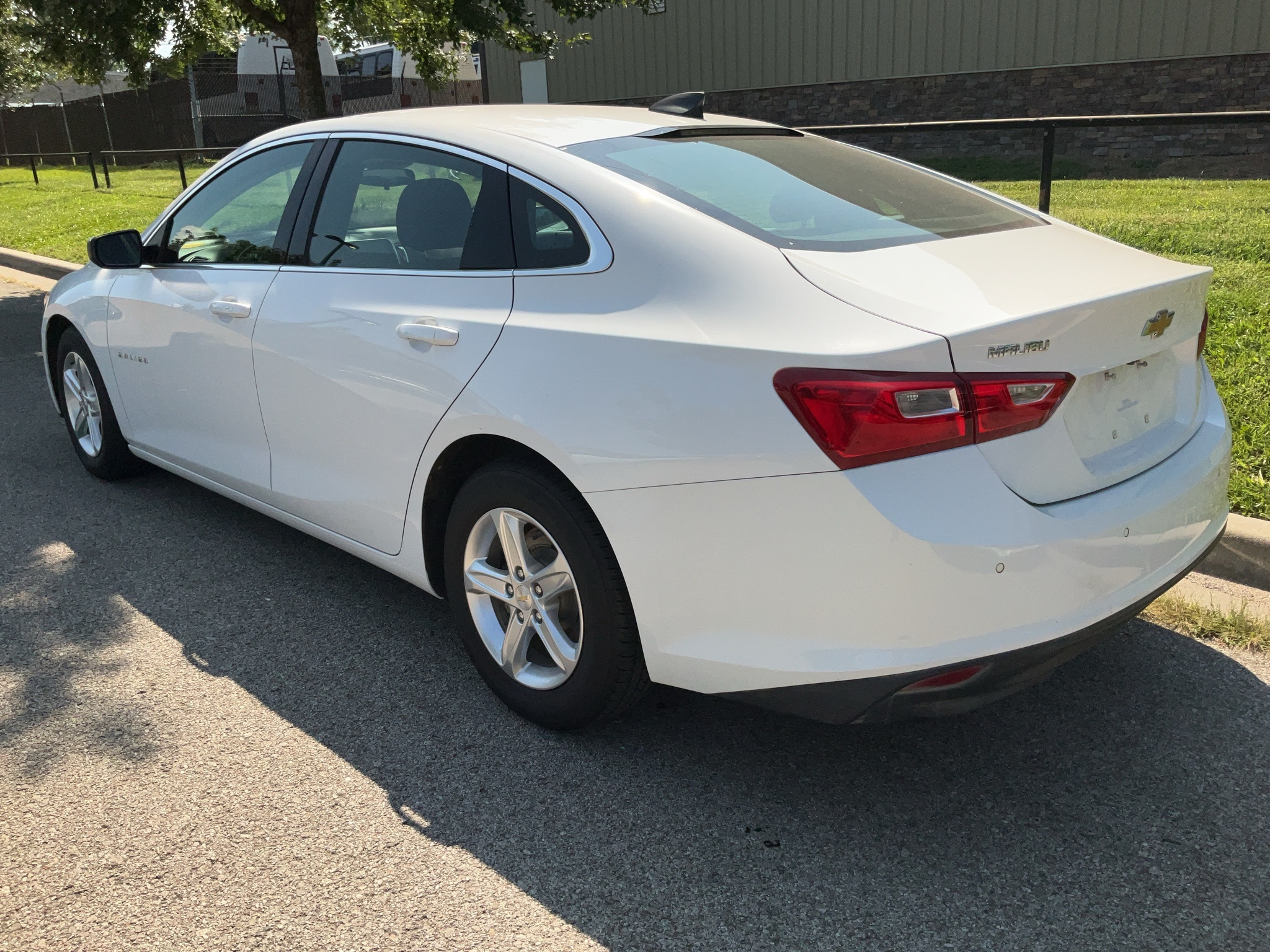 2022 Chevrolet Malibu LS 5