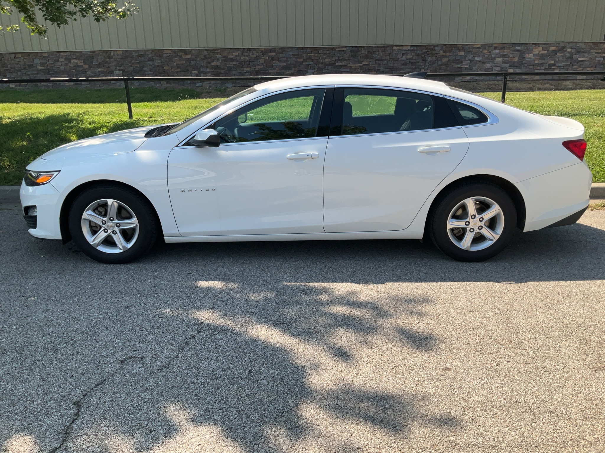 2022 Chevrolet Malibu LS 6