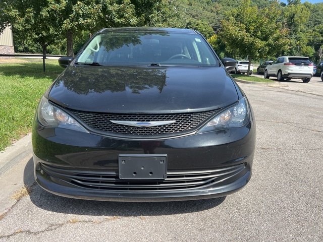 2018 Chrysler Pacifica L 2