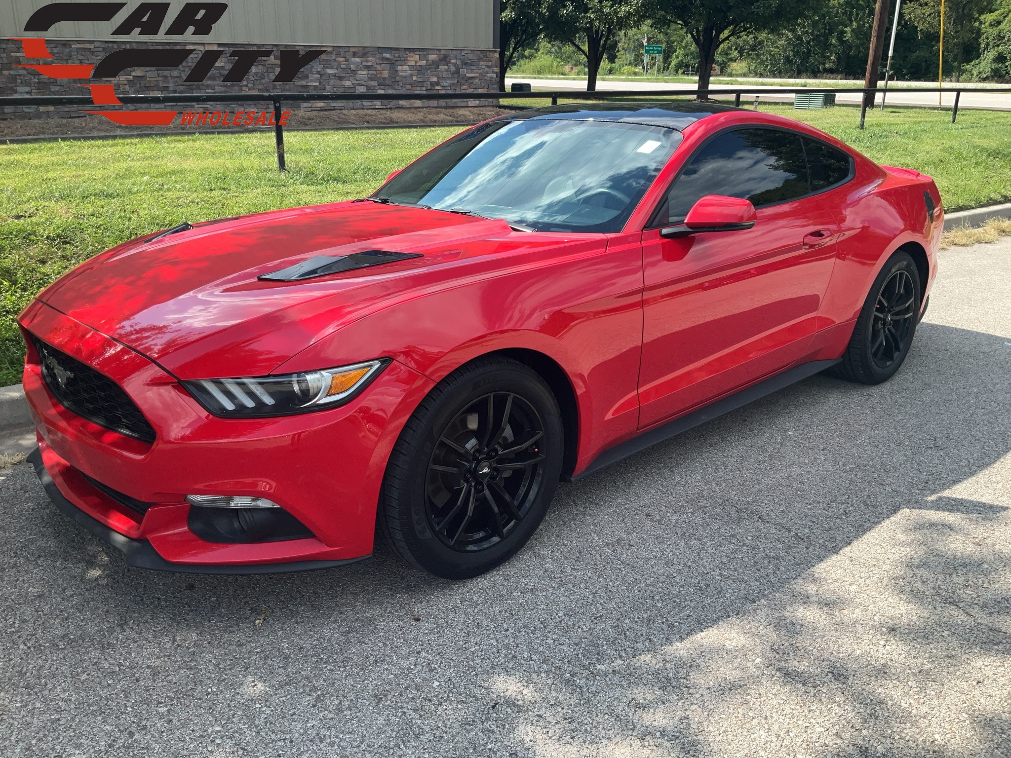 2016 Ford Mustang EcoBoost Premium 1