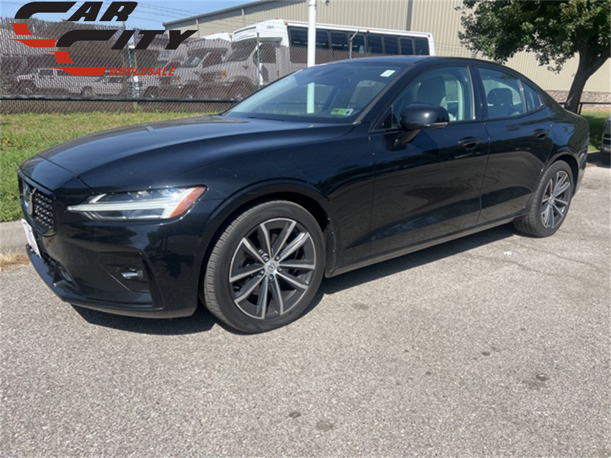 2021 Volvo S60 T5 Momentum 1