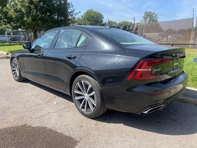 2021 Volvo S60 T5 Momentum 5