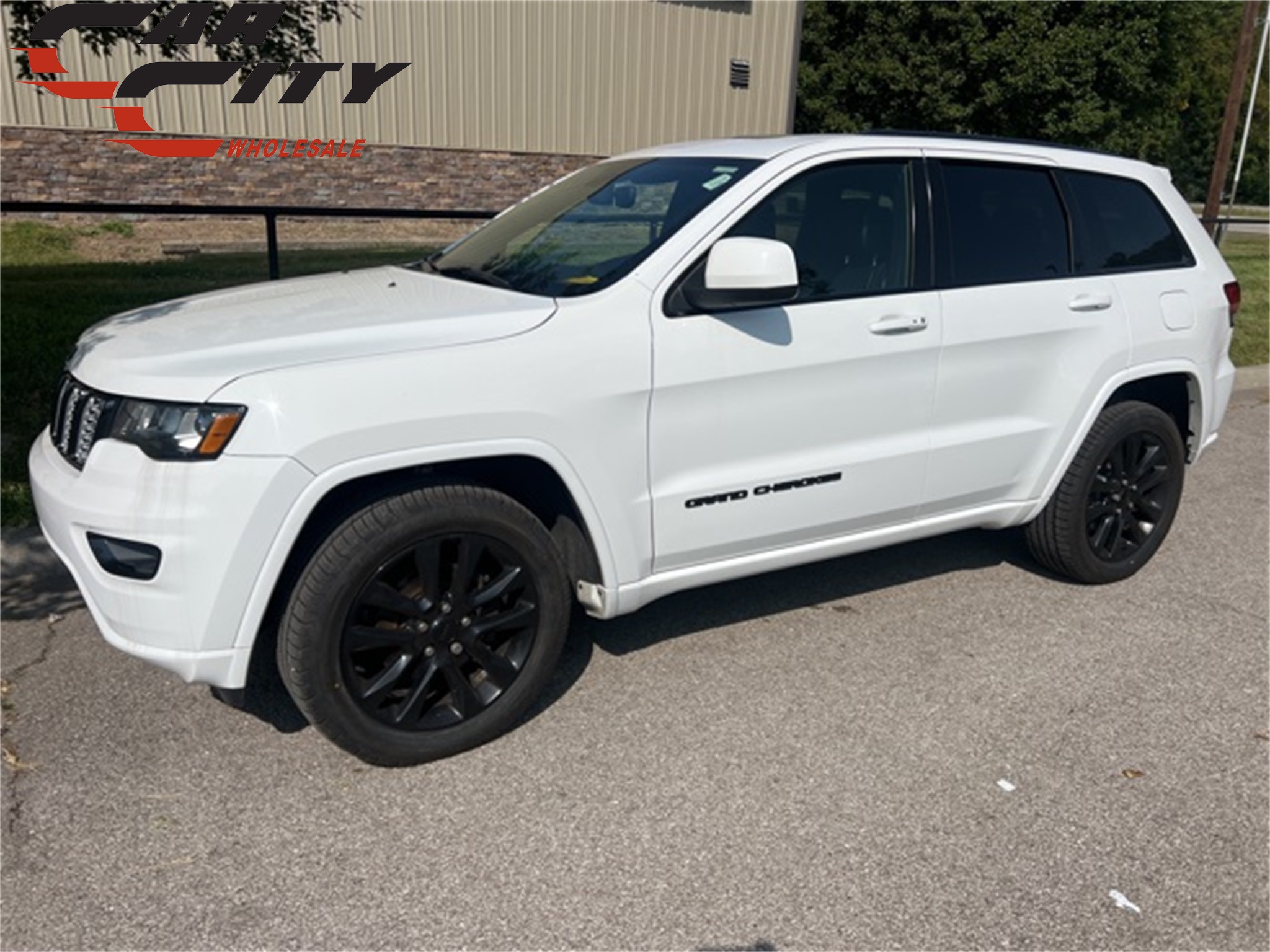 2020 Jeep Grand Cherokee Altitude 1