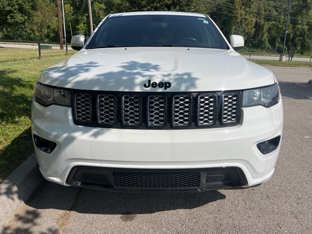 2020 Jeep Grand Cherokee Altitude 2