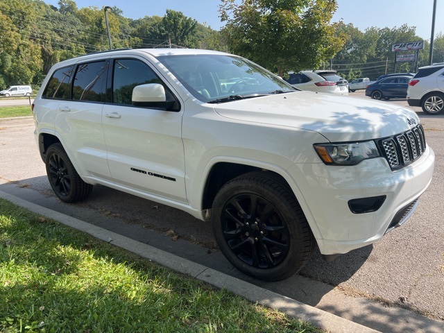 2020 Jeep Grand Cherokee Altitude 3