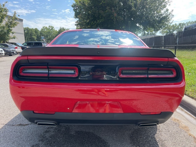 2022 Dodge Challenger SXT 5