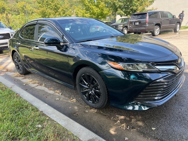 2018 Toyota Camry LE 3