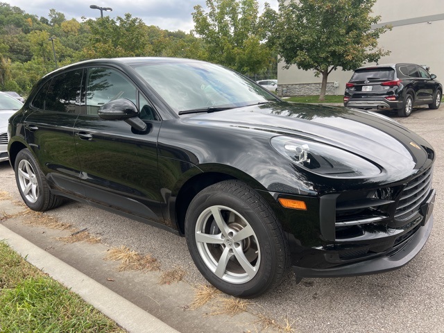 2020 Porsche Macan Base 3