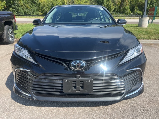 2023 Toyota Camry XLE 2