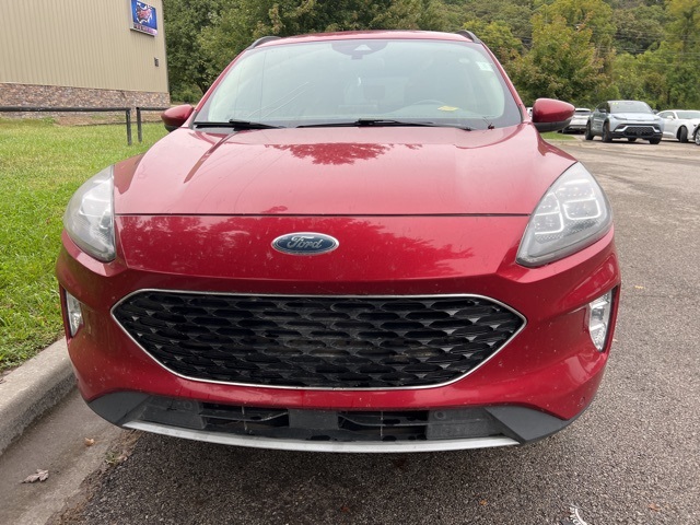 2020 Ford Escape Titanium 2