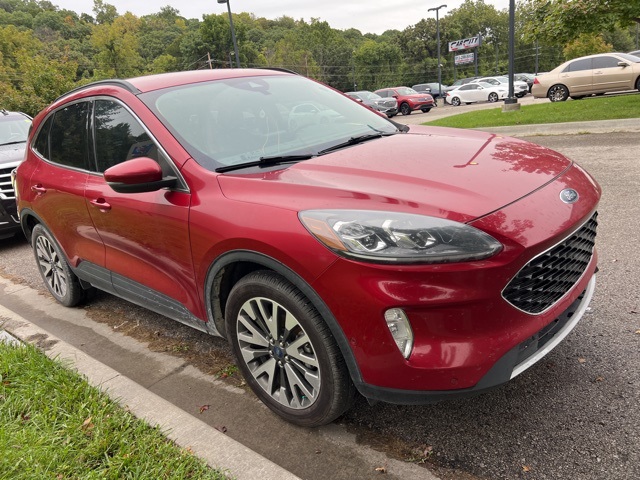 2020 Ford Escape Titanium 3